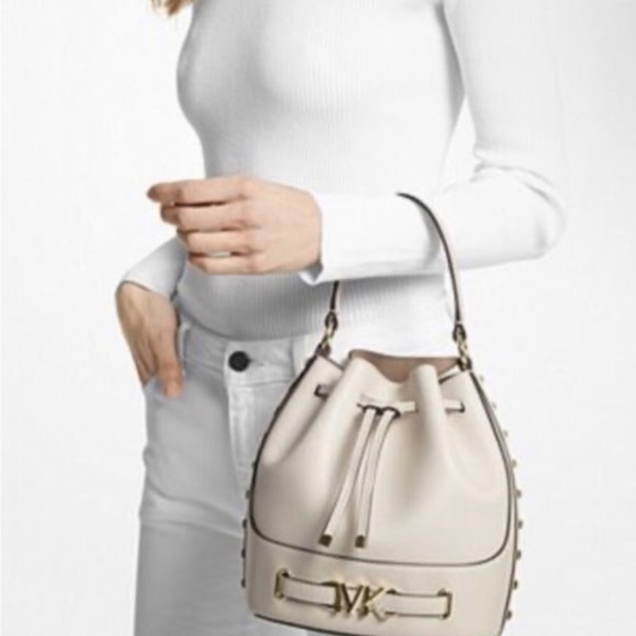 Michael Kors bucket bag - Picture 2 of 9